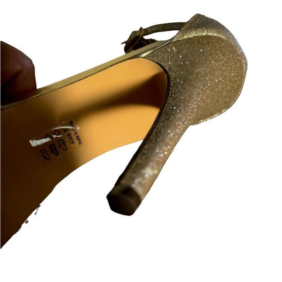 Michael Antonio gold Mary Jane platform heels size 7 - Picture 4 of 4